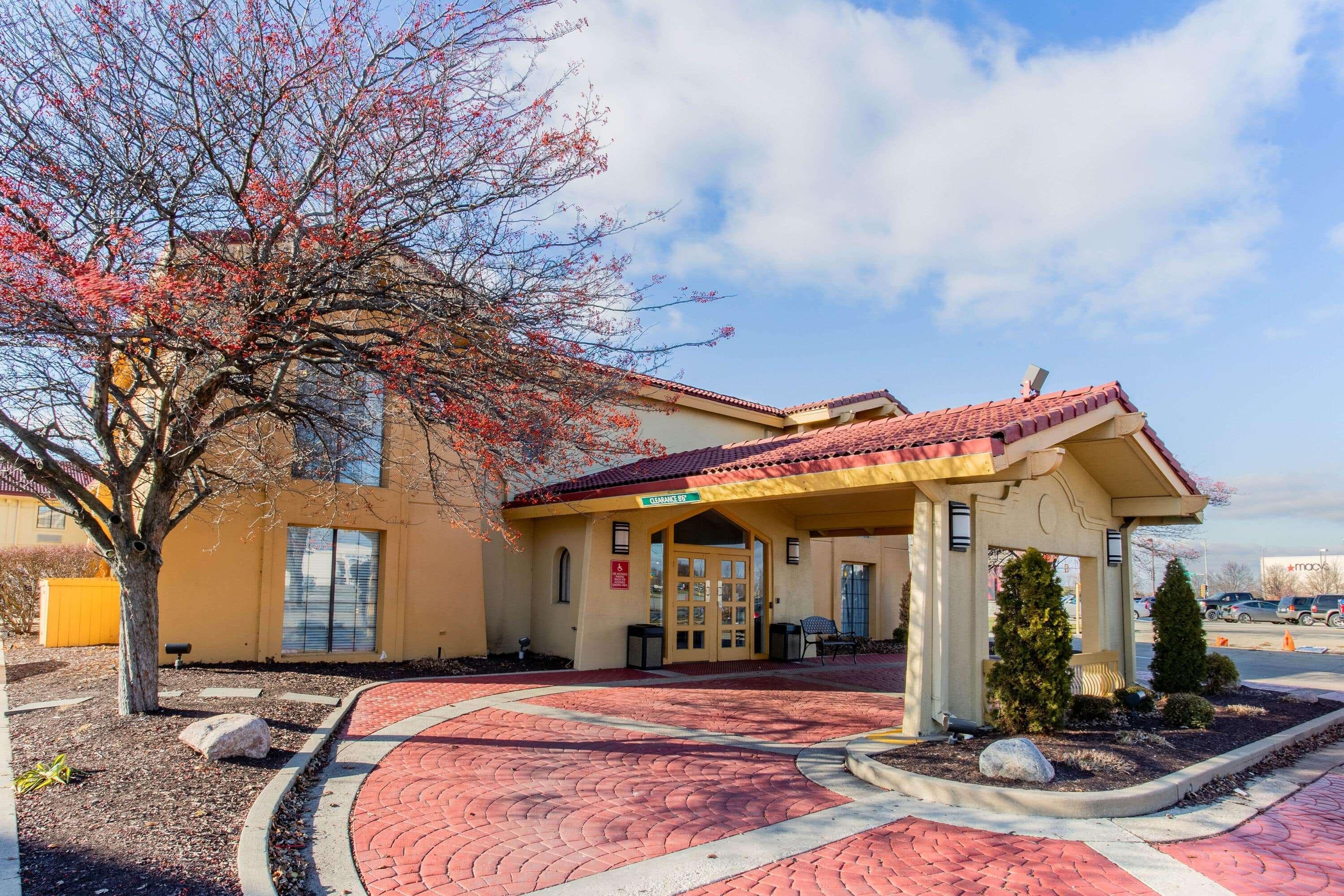 La Quinta Inn By Wyndham Champaign Exterior foto